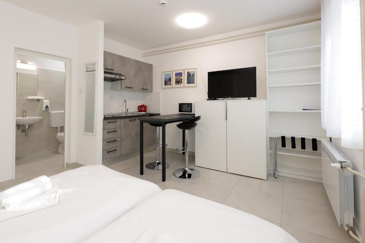 Rijeka Budget Rooms Ngoại thất bức ảnh