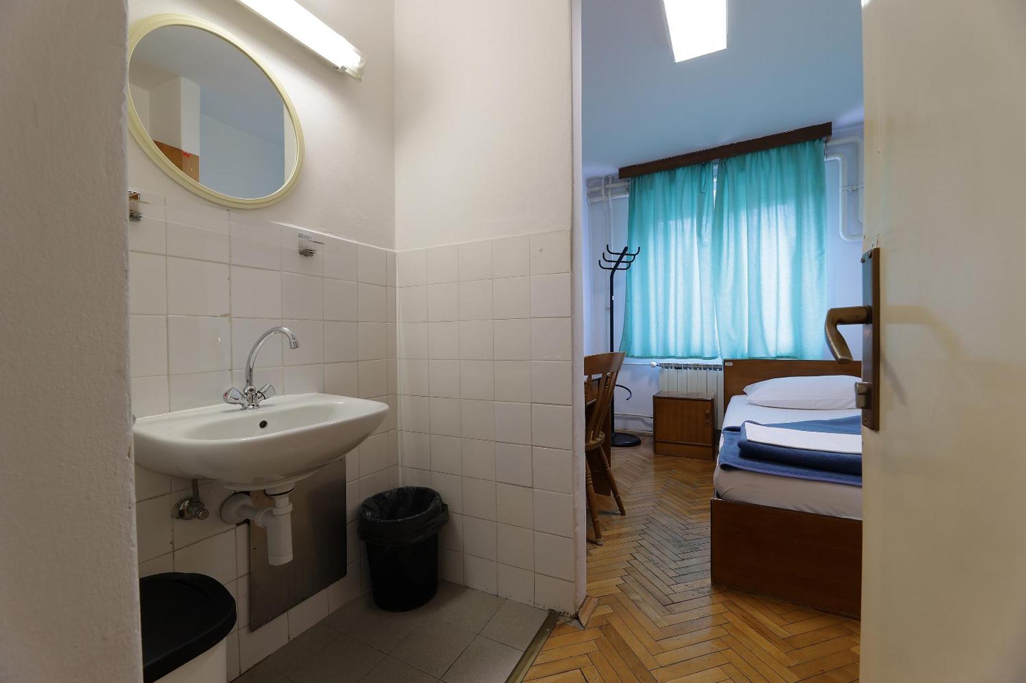 Rijeka Budget Rooms Phòng bức ảnh